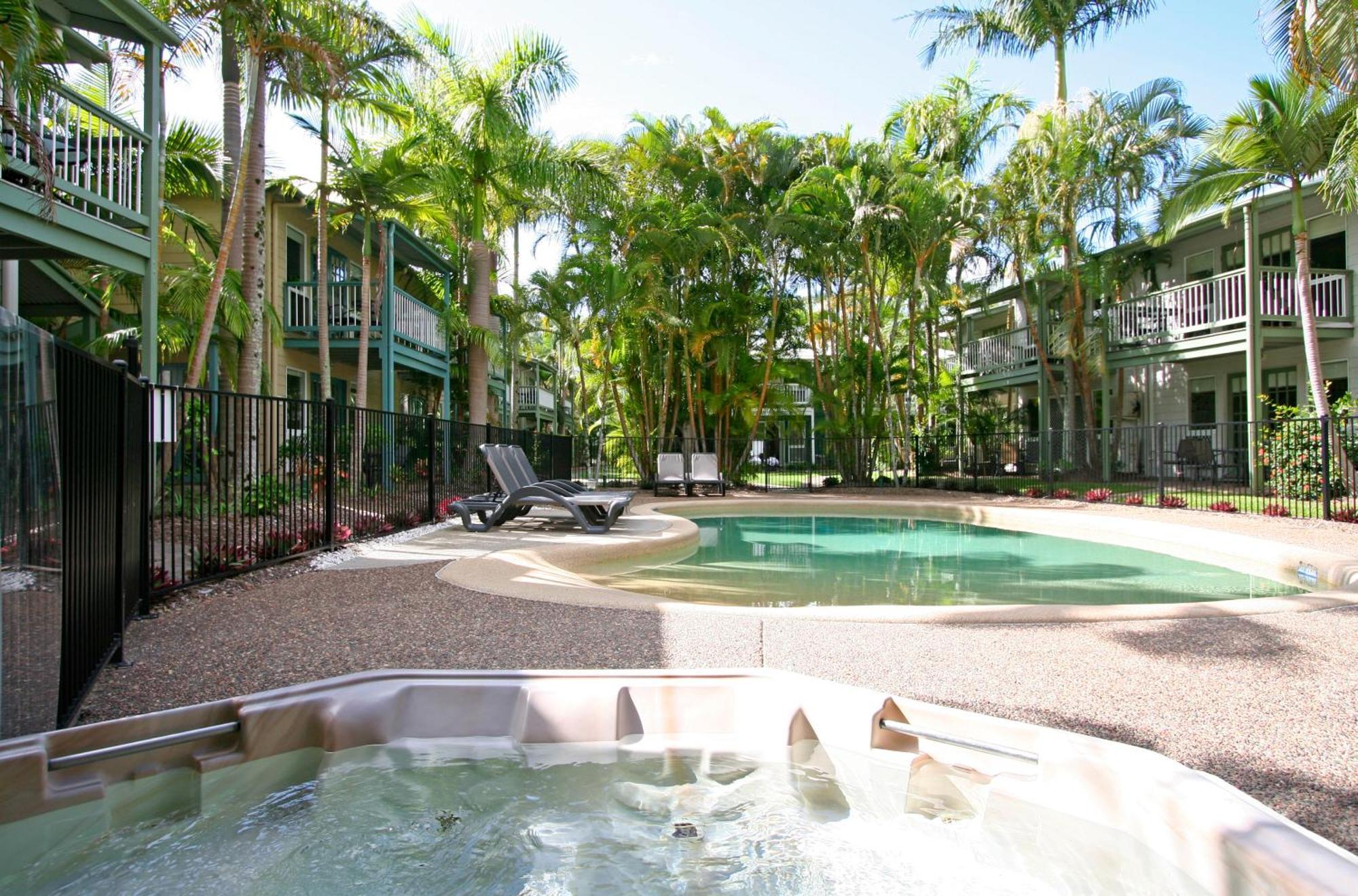 โครัล บีช นูซา รีสอร์ต Hotel นูซาวิลล์ ภายนอก รูปภาพ